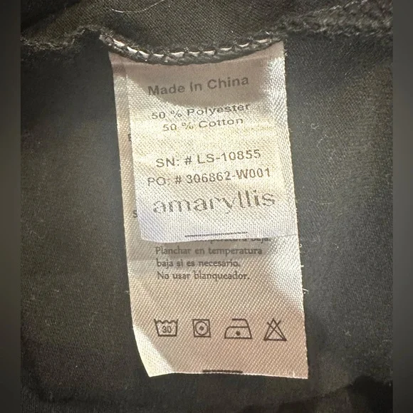 EUC Amaryllis Black Ruffle Sleeve Floral Embroidered Top Sz L - Picture 10 of 16